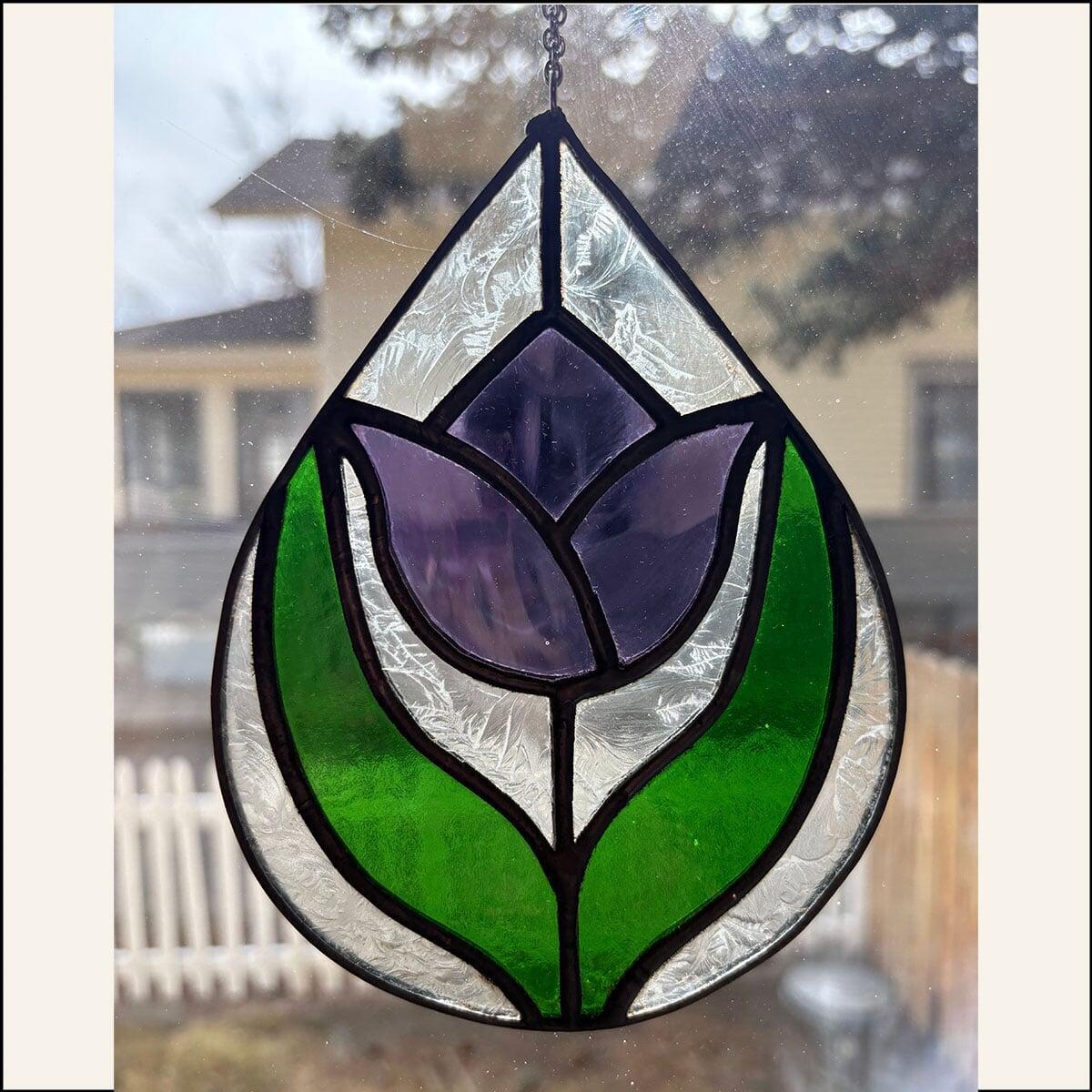 Teardrop Flower Medium Piece workshop Pane in the Glass Wyo Casper Wyoming
